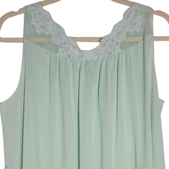 Vintage Shadowline Green Embroidered Sleeveless Nightgown Medium *NEVER WORN - Picture 2 of 9